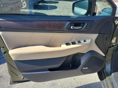 Used 2018 Subaru Outback 3.6R Limited image 19