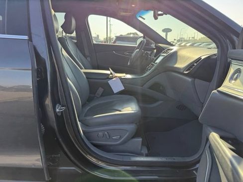 Used 2019 Lincoln Nautilus Reserve w/ Ultimate Package AWD/4WD image 13