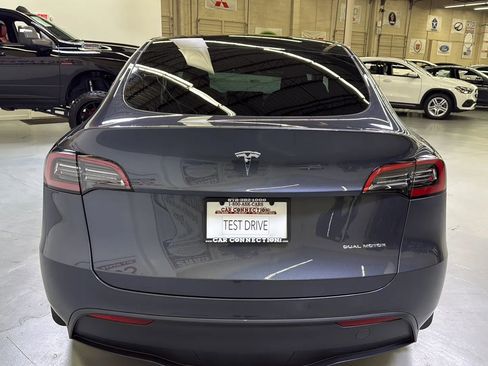 Used 2023 Tesla Model Y Long Range AWD/4WD image 9