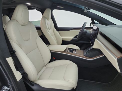Used 2023 Tesla Model X AWD/4WD image 19