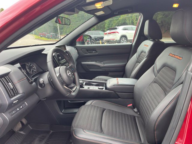 Used 2025 Nissan Pathfinder Rock Creek AWD/4WD image 7