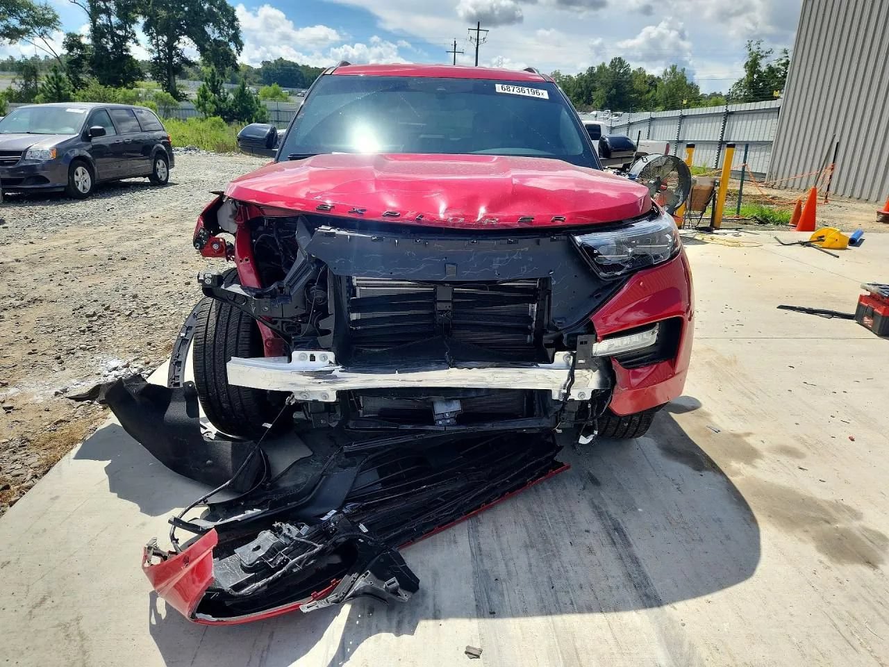 Used 2024 Ford Explorer ST-Line w/ Class IV Trailer Tow Package RWD image 5