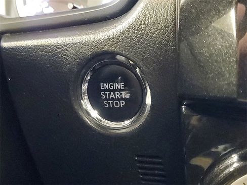 Used 2022 Toyota 4Runner TRD Off-Road Premium image 30