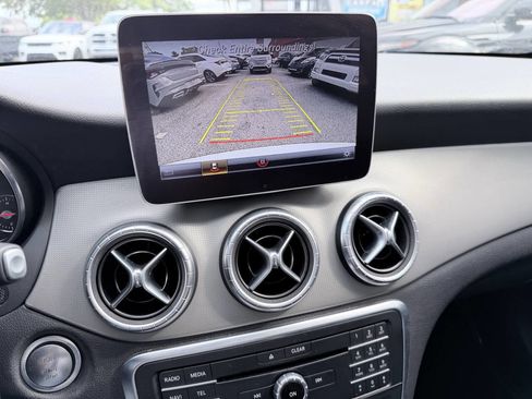 Used 2018 Mercedes-Benz CLA 250 image 19