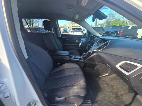 Used 2017 GMC Terrain SLE w/ Convenience Package image 15