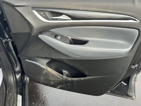 Used 2020 Buick Enclave Essence w/ Sport Touring Edition image 31