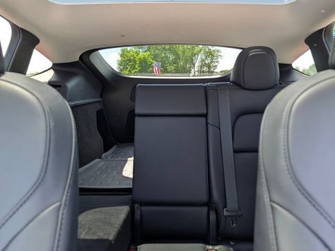 Used 2023 Tesla Model Y Performance AWD/4WD image 19