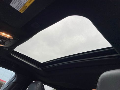 Used 2023 Toyota Highlander XSE image 15