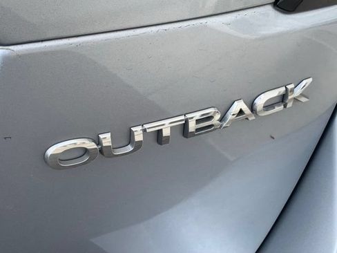 Used 2023 Subaru Outback Limited AWD/4WD image 5