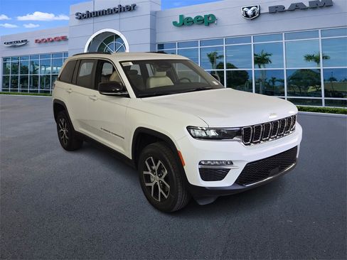 New 2025 Jeep Grand Cherokee Limited image 2