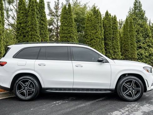 Used 2023 Mercedes-Benz GLS 450 4MATIC w/ AMG Line Exterior image 12