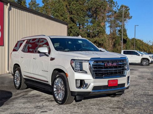 Certified 2023 GMC Yukon SLT w/ SLT Premium Package image 8