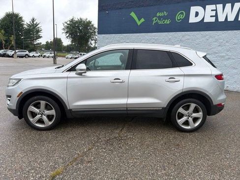 Used 2017 Lincoln MKC Premiere AWD/4WD image 2