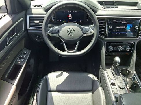 Used 2022 Volkswagen Atlas Cross Sport SEL AWD/4WD image 12
