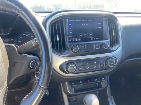 Used 2022 Chevrolet Colorado LT w/ Fleet Safety Package image 6