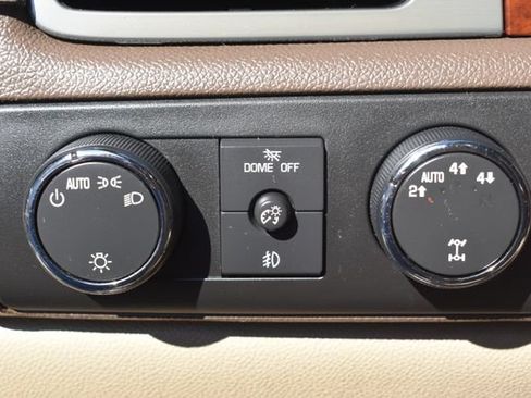 Used 2009 Chevrolet Tahoe LTZ AWD/4WD image 22