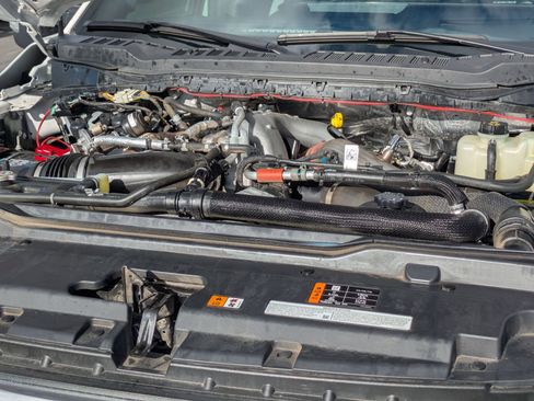 Used 2024 Ford F350 Platinum w/ FX4 Off-Road Package image 34