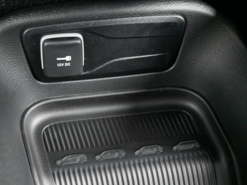 New 2026 Chrysler Pacifica Select image 18