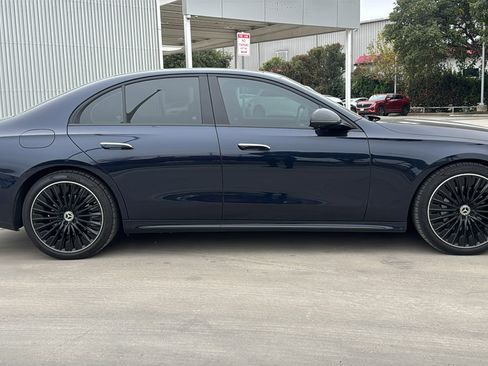Used 2024 Mercedes-Benz E 350 4MATIC Sedan image 8