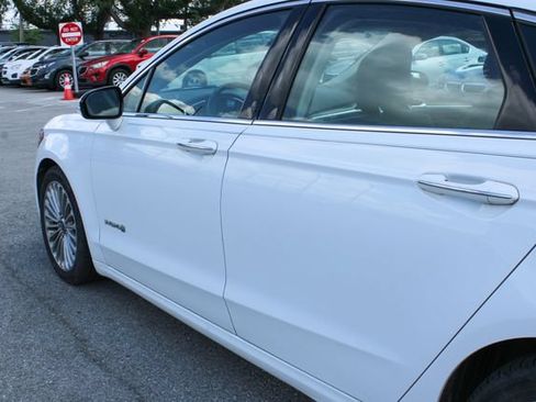 Used 2014 Ford Fusion Titanium FWD image 46