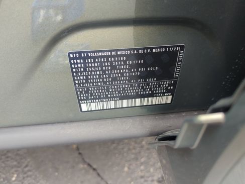 New 2026 Volkswagen Tiguan SE R-Line image 24