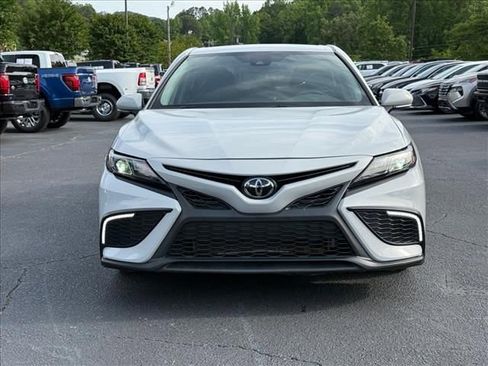 Used 2023 Toyota Camry SE FWD image 9