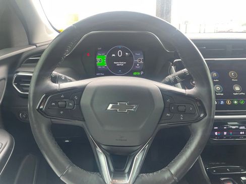 Used 2023 Chevrolet Bolt EUV LT w/ Convenience Package FWD image 13