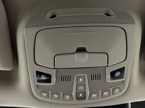 Used 2024 Lincoln Navigator Reserve AWD/4WD image 38