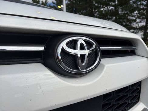 Certified 2024 Toyota 4Runner TRD Off-Road Premium AWD/4WD image 23