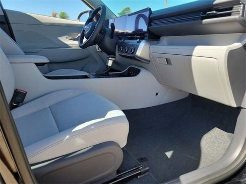 New 2026 Hyundai Kona SE image 17