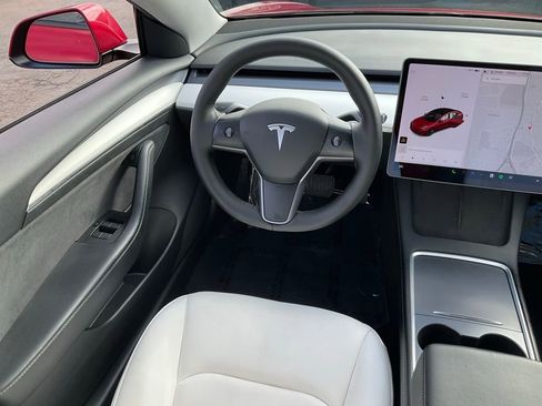 Used 2021 Tesla Model 3 Standard Range Plus image 37