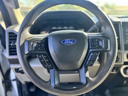 Used 2022 Ford F250 XL w/ Power Equipment Group RWD image 21