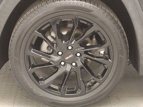 Used 2023 GMC Terrain SLE w/ Driver Convenience Package FWD image 31