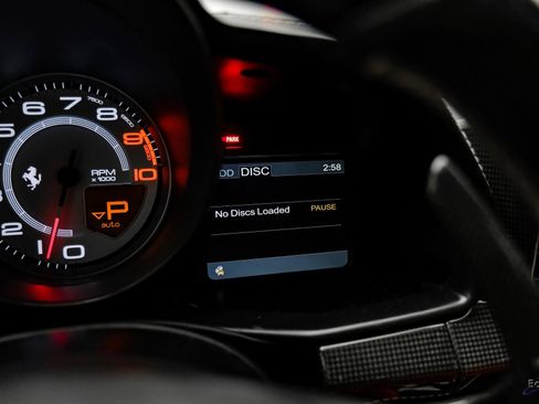 Used 2015 Ferrari 458 Italia Coupe image 76