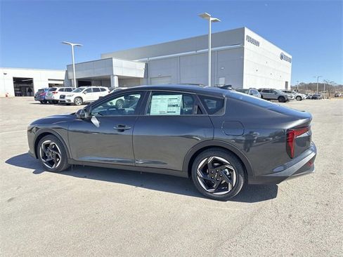 New 2026 Kia K4 EX image 6