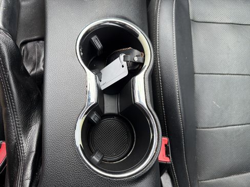 Used 2016 Ford Mustang Premium RWD image 20