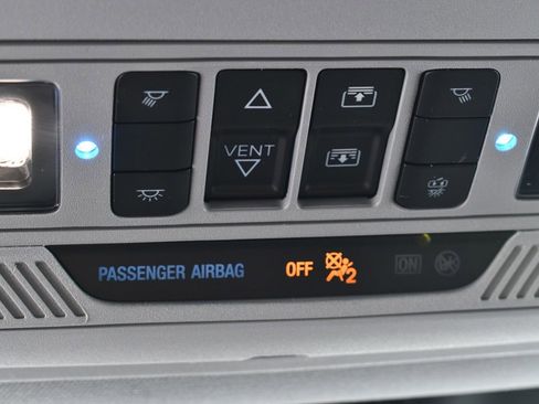 Used 2023 Ford Explorer XLT w/ Equipment Group 202A image 36