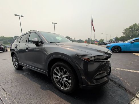 Used 2019 MAZDA CX-5 Signature AWD/4WD image 2