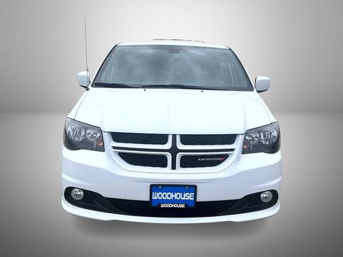 Used 2018 Dodge Grand Caravan GT FWD image 2