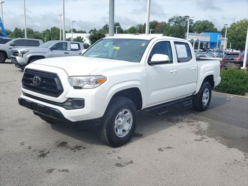 Certified 2023 Toyota Tacoma SR AWD/4WD image 2