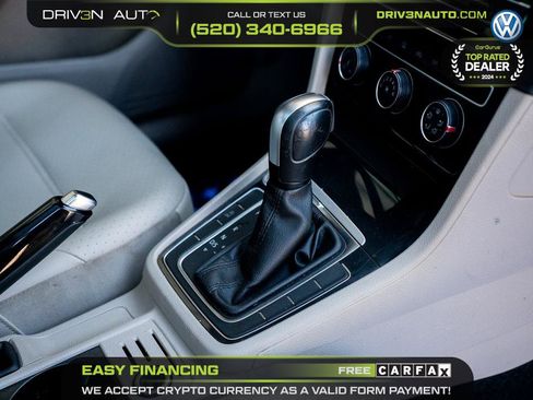 Used 2020 Volkswagen Golf 4-Door FWD image 15