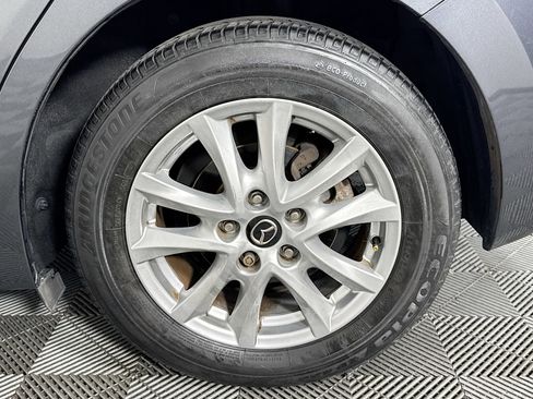 Used 2016 MAZDA MAZDA3 i Grand Touring image 36