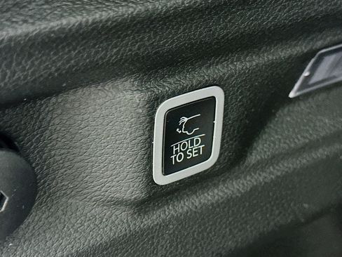 Used 2023 Jeep Grand Cherokee L Limited image 30