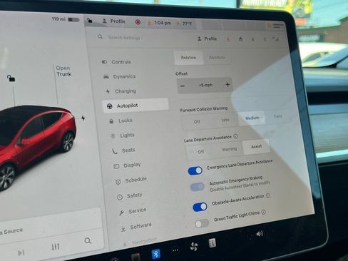 Used 2021 Tesla Model Y Long Range image 45