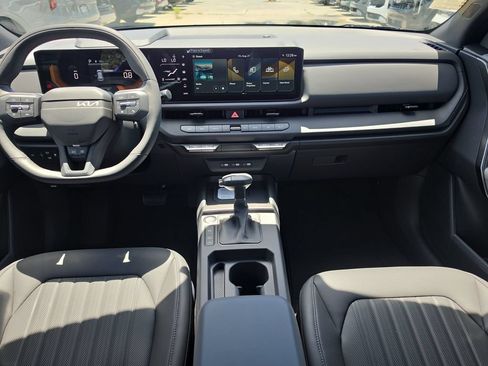 New 2027 Kia Seltos X-Line S w/ X-Line S Premium Package AWD/4WD image 13