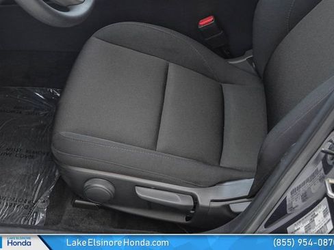 Used 2025 MAZDA MAZDA3 s FWD image 17