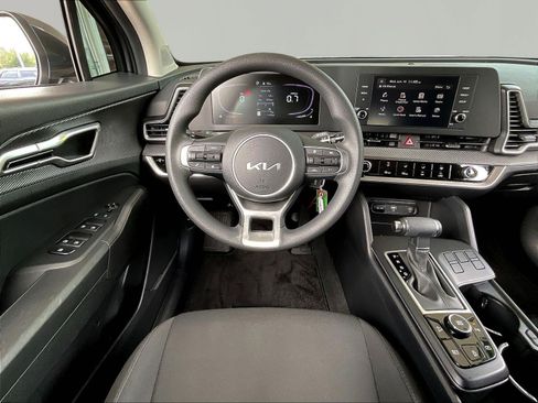 Used 2023 Kia Sportage LX FWD image 8