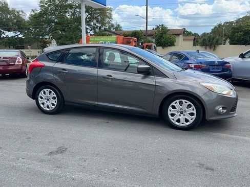Used 2012 Ford Focus SE image 4