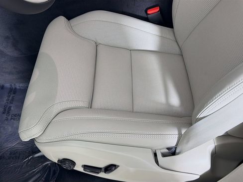 New 2026 Volvo XC90 T8 Ultra w/ Protection Package Premier AWD/4WD image 20