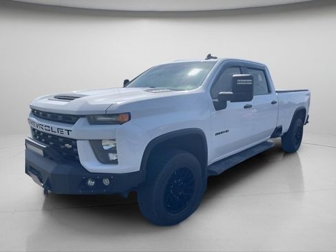 Used 2021 Chevrolet Silverado 2500 Custom w/ Custom Value Package AWD/4WD image 2